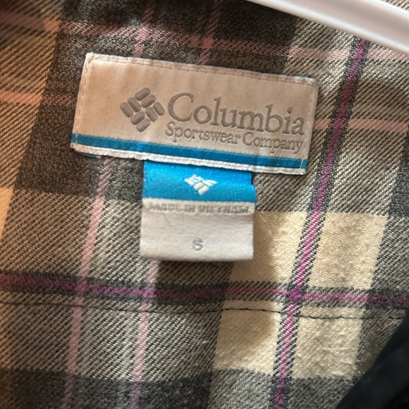 Size Small Columbia Winter Jacket - Picture 4 of 4
